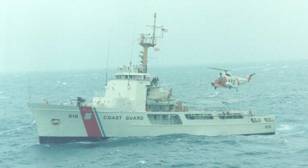 Photo: Helicopter approaches Cutter Diligence for landing.