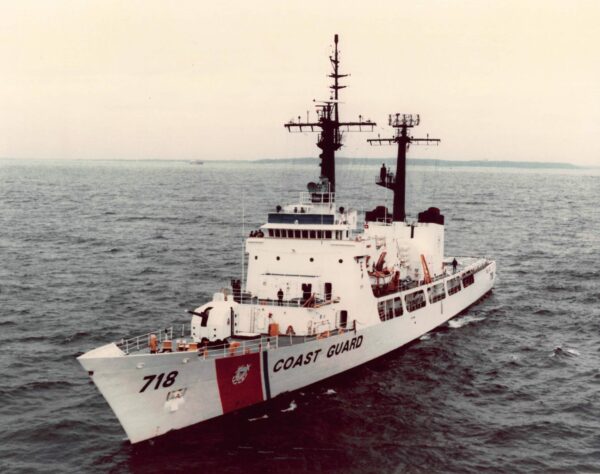 An aerial photograph of the Boston-based 378-foot high-endurance cutter Chase (WHEC-718) underway.