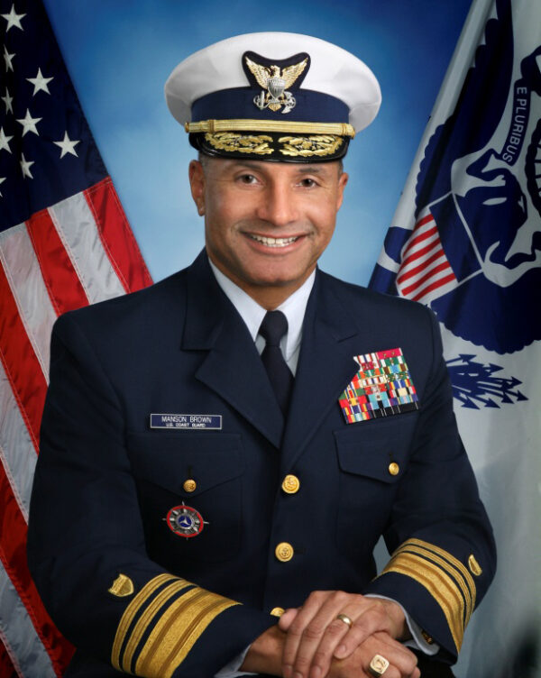 Photo: Official portrait of Admiral Manson Brown