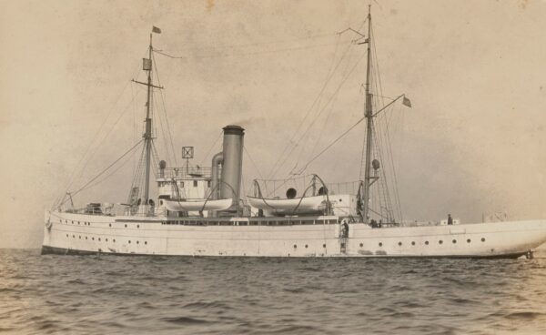 Photo: Coast Guard Cutter Manning underway in 1927