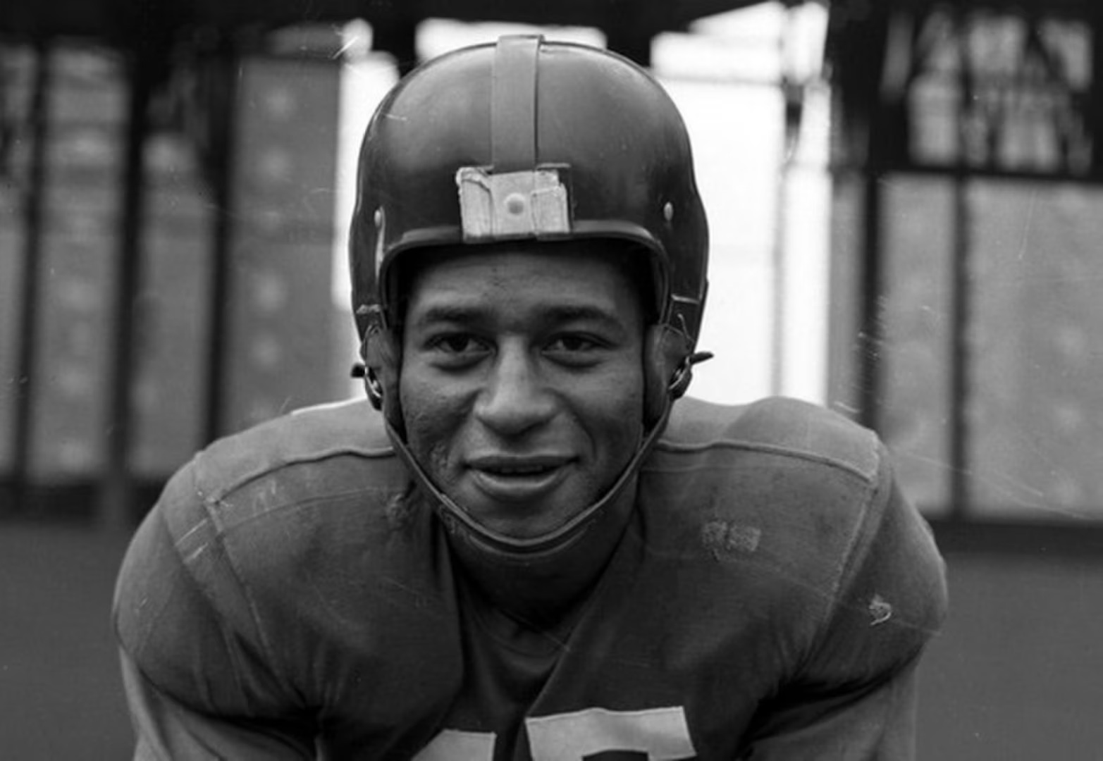 Photo: Emlen Tunnell in helmet and football gear